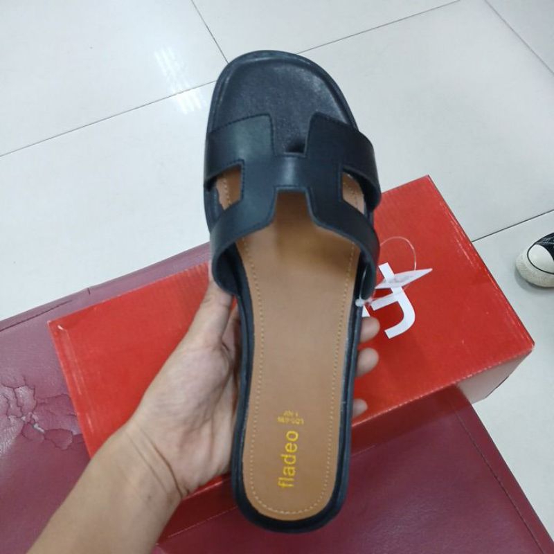 sendal teplek fladeo