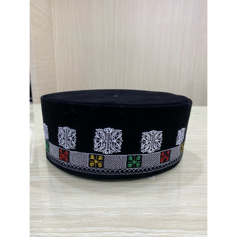 Kopiah Aceh  - Peci Motif Pintoe Aceh