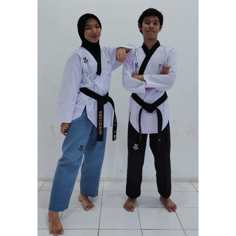 DOBOK POOMSAE SENIOR PUTRA & PUTRI TAEKWONDO