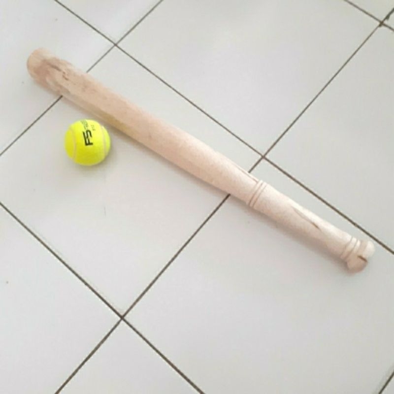 Tongkat Kasti /pemukul Kasti & Bola Kasti tenis Lapangan