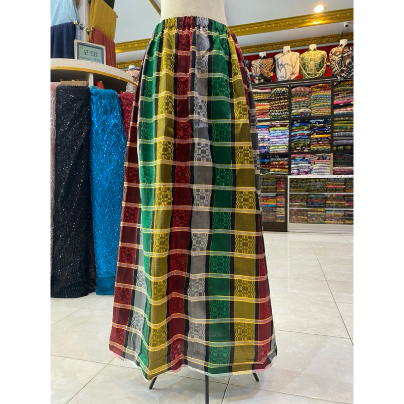 Rok Sarung Sutra Tenun Motif Sobbi