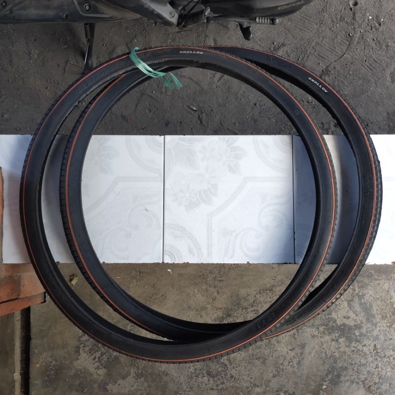 Ban luar sepeda 28 swallow hitam sepeda unto kebo onthel becak