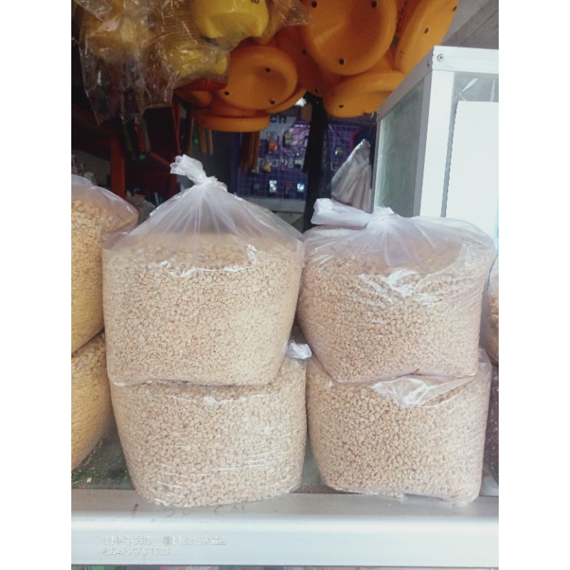 Por ayam Novo/ Pakan ayam komplit/ pakan ayam por merk Novo 511/ pakan ayam awal pada ayam Pedaging