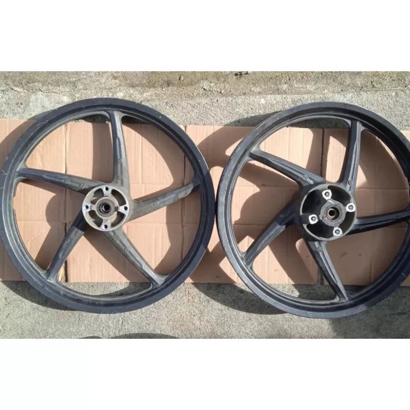 Velek Velg Roda Depan Belakan Honda Supra X 125 Doble Disc Original Seken Copotan