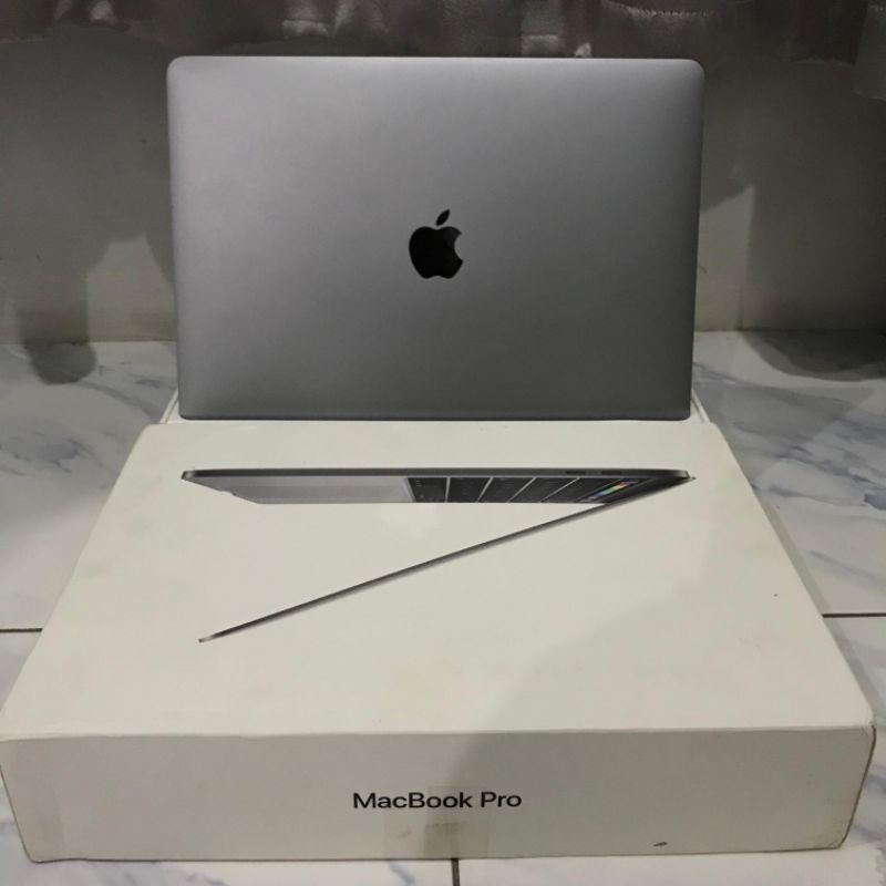 MacBook Pro 13" 2018 4 Thunderbolt Intel i5 Second