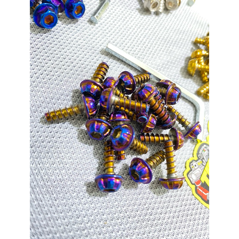 harga/20biji baut body probolt model kembang motor  beat vario 110 125 scoopy nmax mio jupiter mx ki