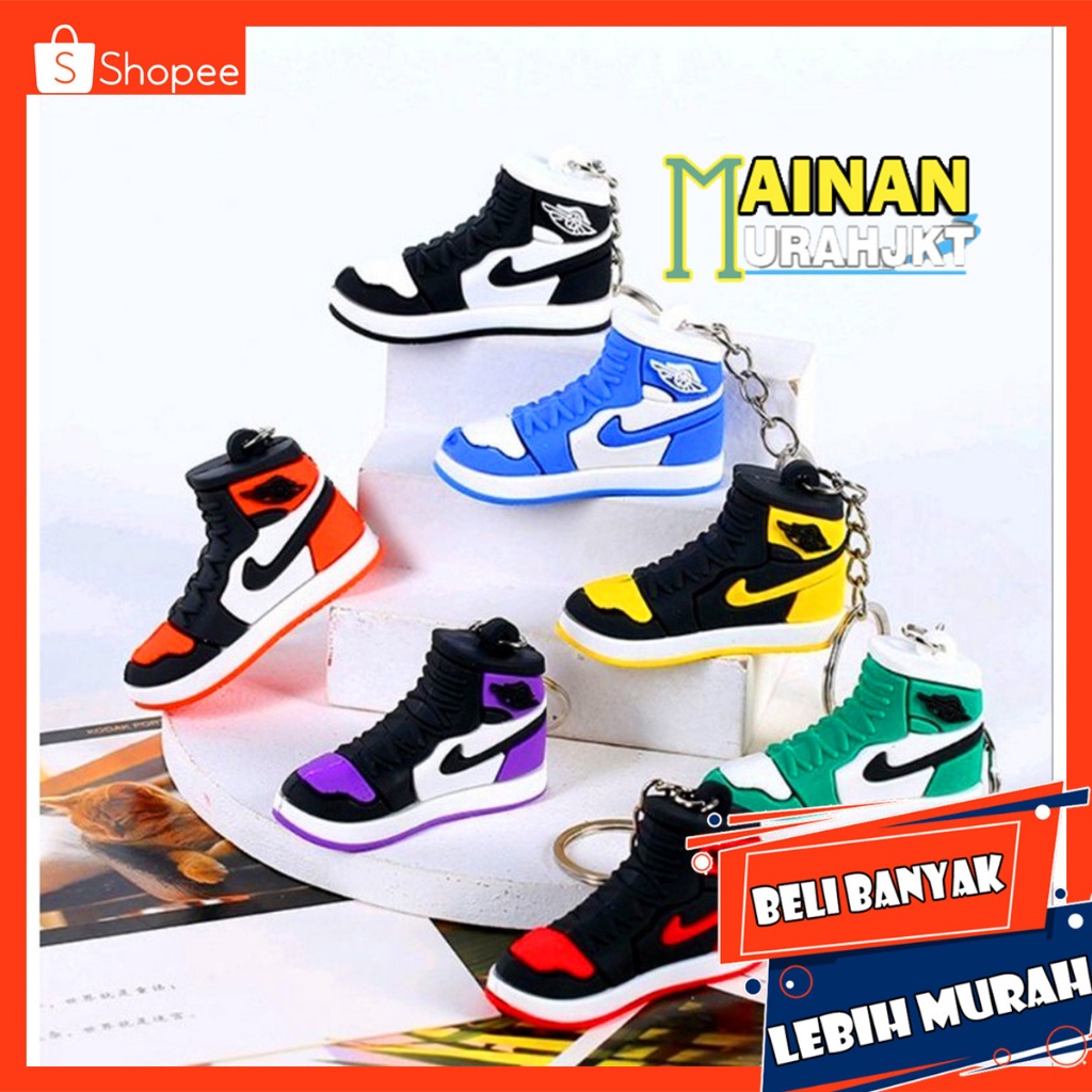 CC GANTUNGAN KUNCI BENTUK SEPATU ISI 4 GANTUNGAN UNIK GANTUNGAN TAS SEKOLAH