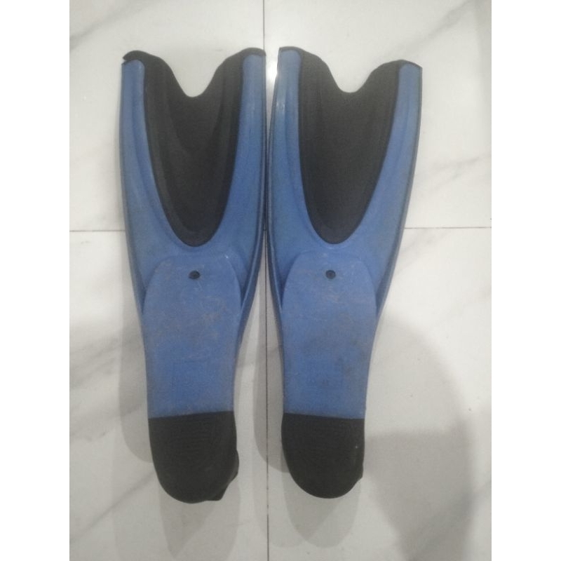 sepatu katak preloved bekas pakai untuk ukuran sepatu 42-44