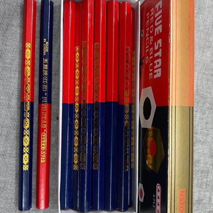 

KP8 1 box isi 12 pensil pola kain Five Star Red and Blue Pencil Pensil Merah Biru Pensil Pola Merah Biru