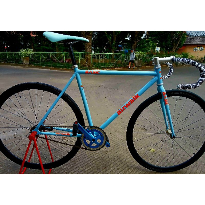 Sepeda fixie Airwalk Basic restorasi