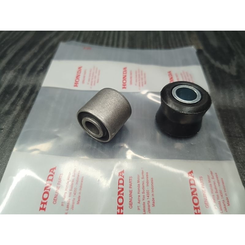 1set Bosh shock breaker belakang atas bawah Honda Vario beat scopy spacy