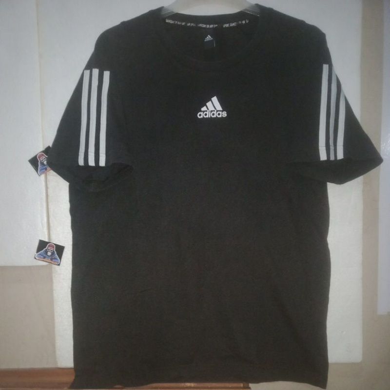 ADIDAS t shirt size XL SECOND ORIGINAL