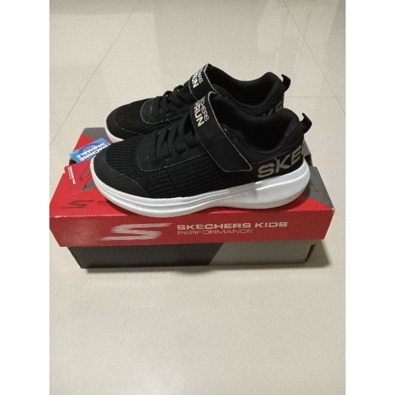Sepatu Skechers Kids Go Run Fast Second / Bekas Size 32 Warna Hitam