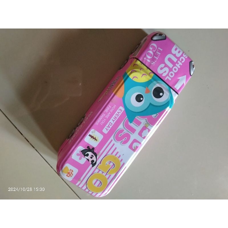 

tempat pencil bekas pakai.#pink#owl#peralatan sekolah