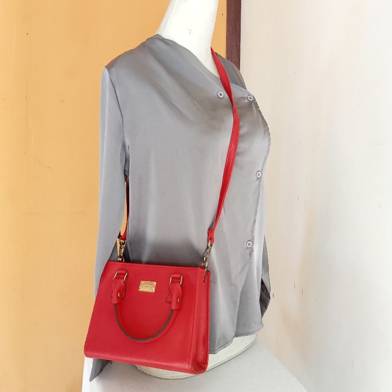 Tas Sling Bag Slingbag Wanita Cewek WPS Merah Cewe Preloved