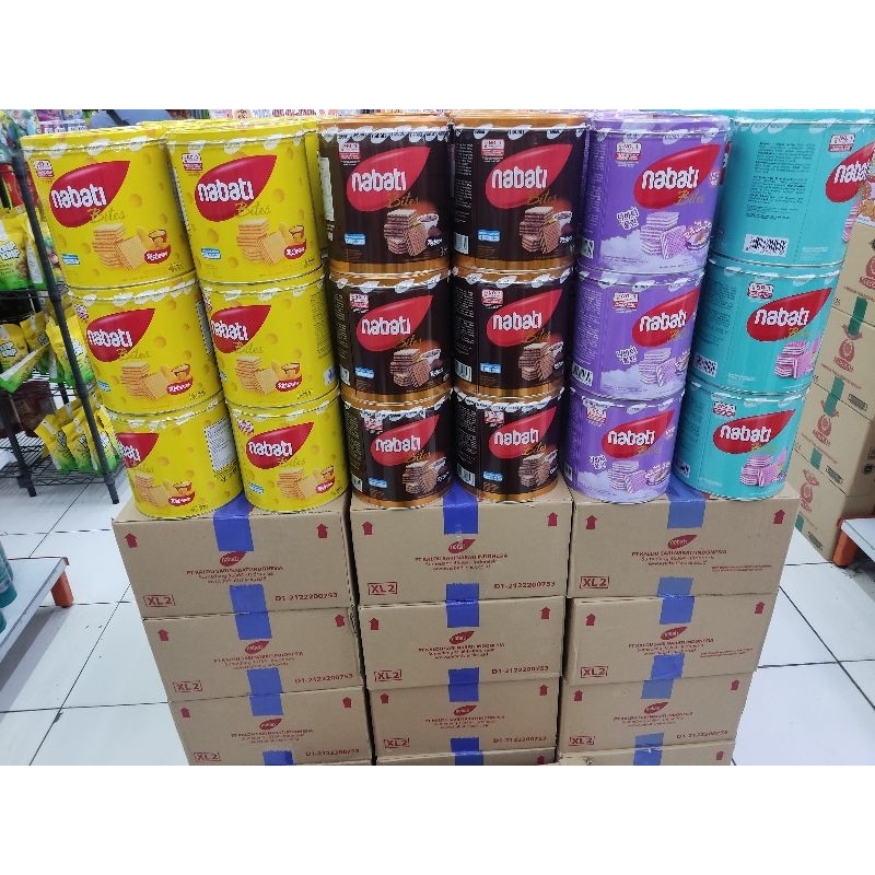 

Nabati Wafer kaleng 240 gr