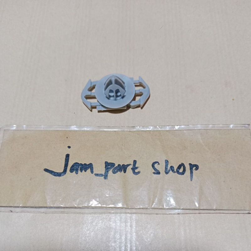 kancing klipklip over fender spakbor avanza velos 2022