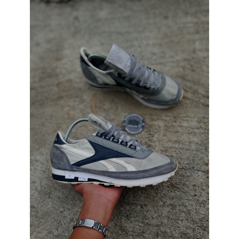 Reebok aztec grey white