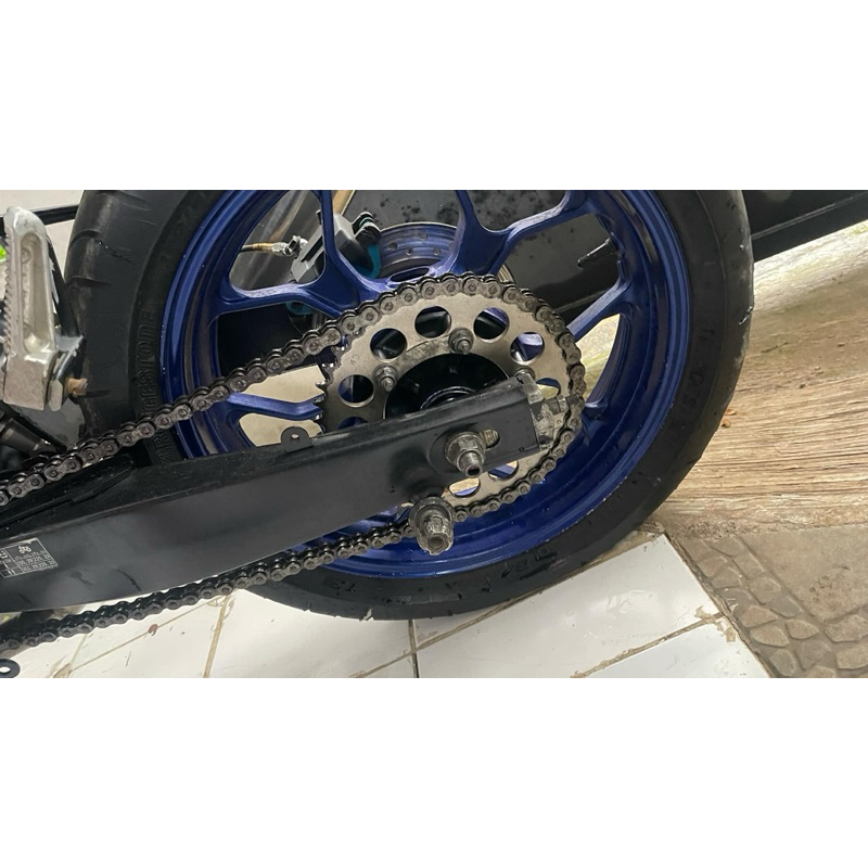 velg belakang ori r25 mt25