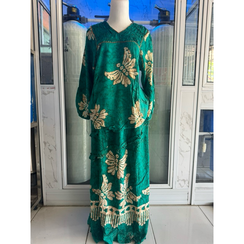 PRELOVED WANITA ONESET ROK MAKASSAR