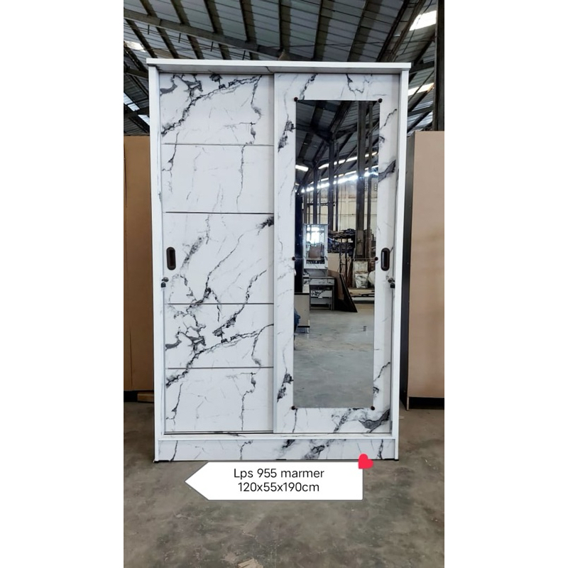 Lemari Pakaian Sliding Kaca Panjang