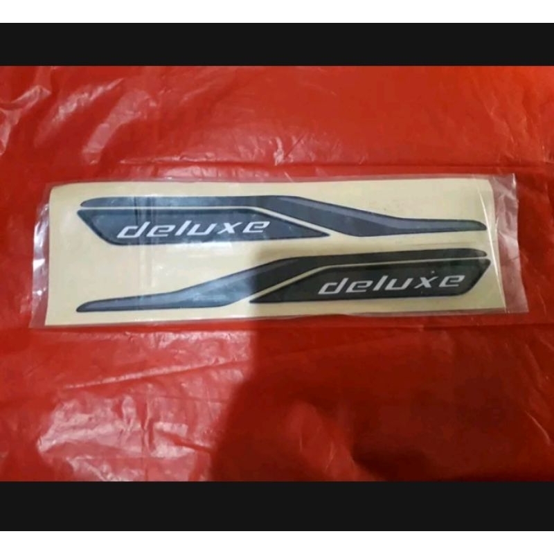 Stiker DELUXE mobil sigra 1set