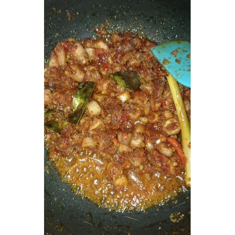 

sambal cumi pedas by@suryaniiii