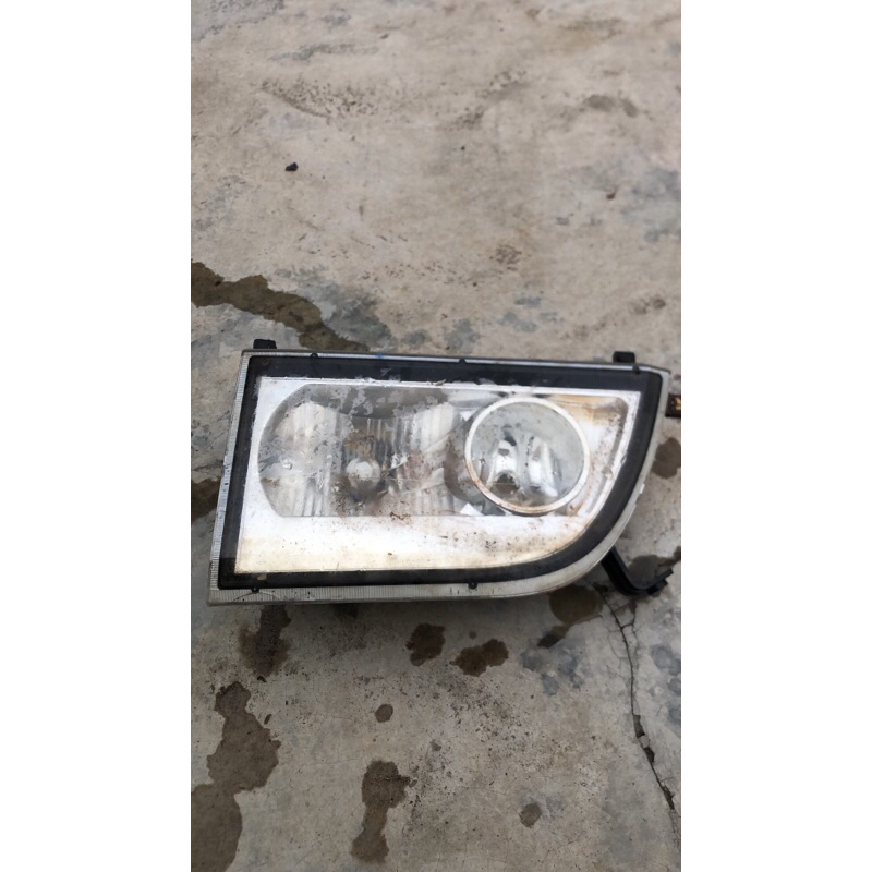 lampu depan elf isuzu elf