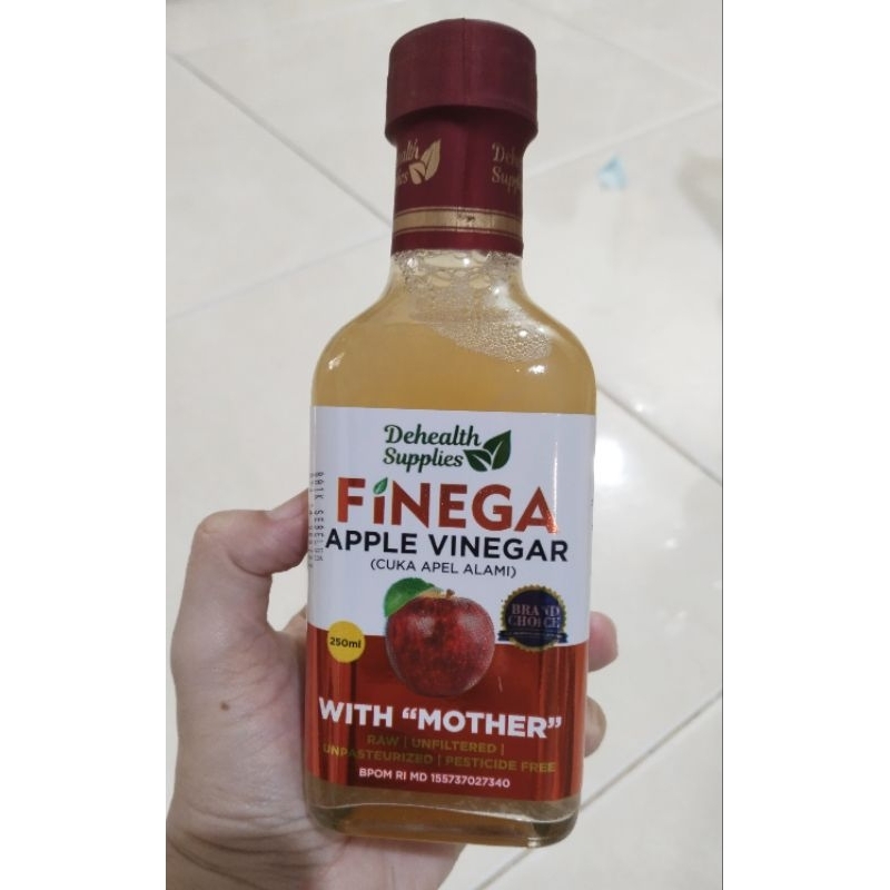 FINEGA Apple Vinegar with Mother / Cuka Apel Alami 250ml