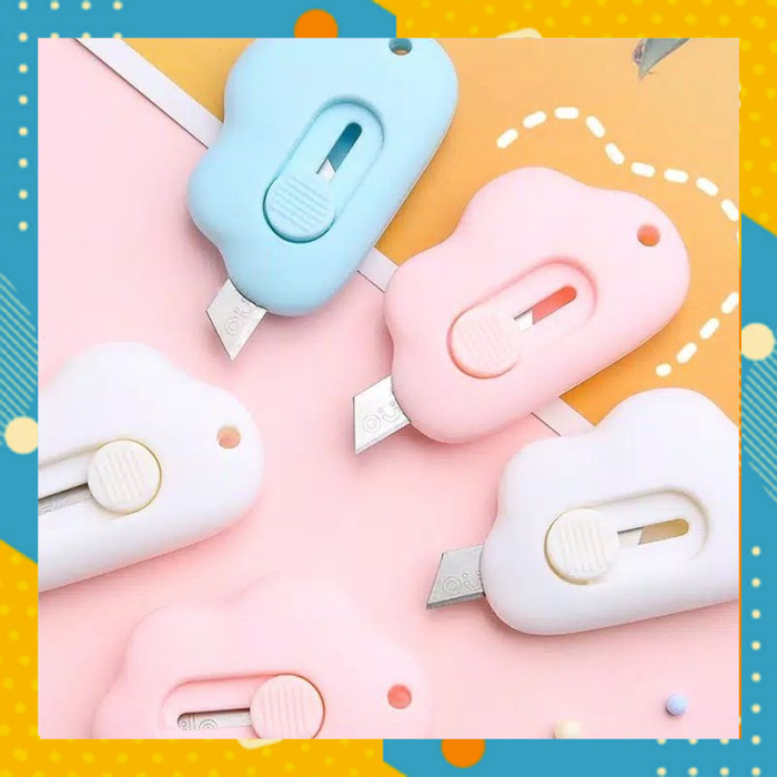 

Cutter MINI Lucu Warna Warni Pemotong Traveling Portable Kertas Paket AL2105M7
