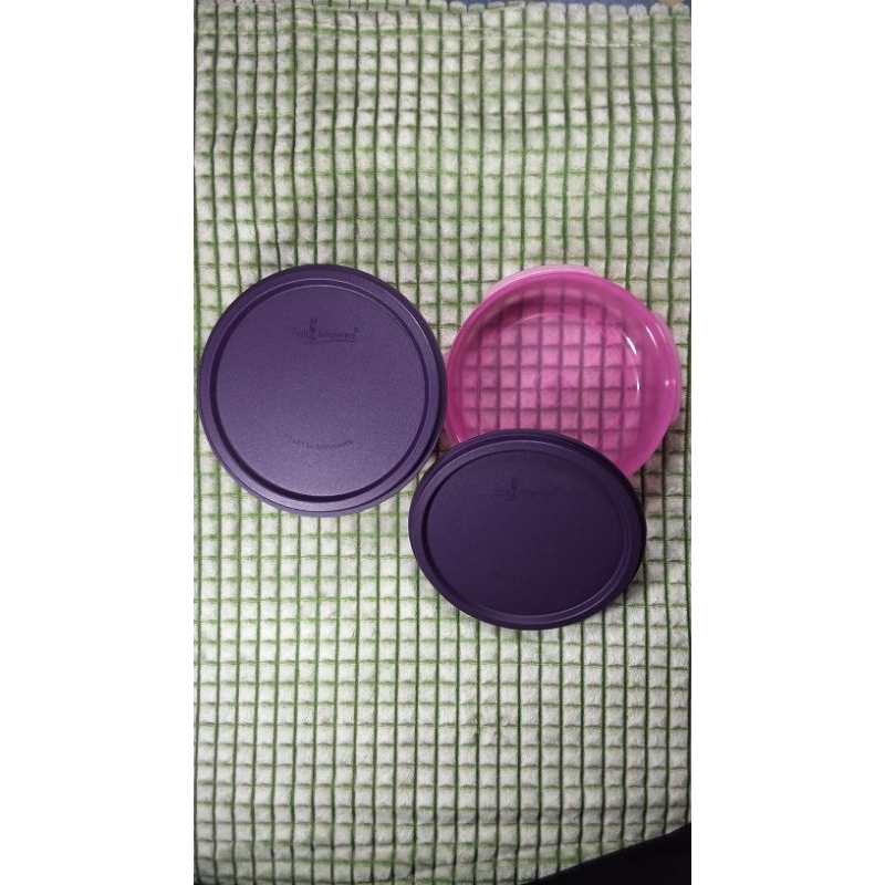 Twin Tulipware Round