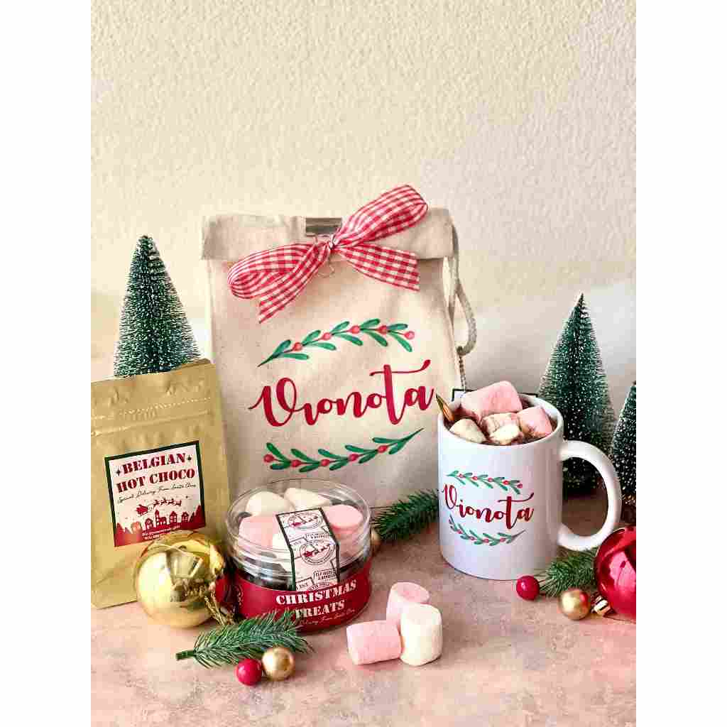 

PERSONALIZED CLUTCH CANVAS BAG & CERAMIC MUG • Hampers Natal 2024 • FREE CUSTOM NAMA • Christmas Hampers & Gift • Parcel Natal • Personalized Gift • Custom Hampers • Hiasan Natal • Hadiah Spesial Labubu • Kado Kue Natal Murah • Candy Cane • Hot Choco