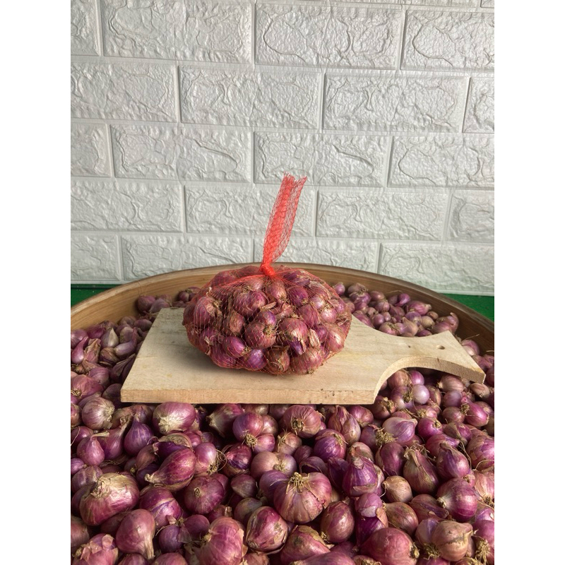 

Bawang Merah Lokal Nganjuk Berat 500gram