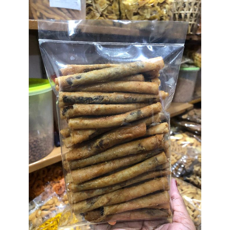 

SNACK KILOAN PISANG AROMA