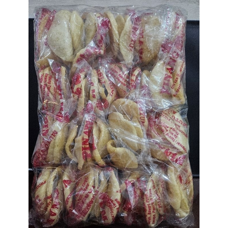 

Jajanan khas Medan Kerupuk pinang mas kerupuk jangek bulat isi 24 pcs