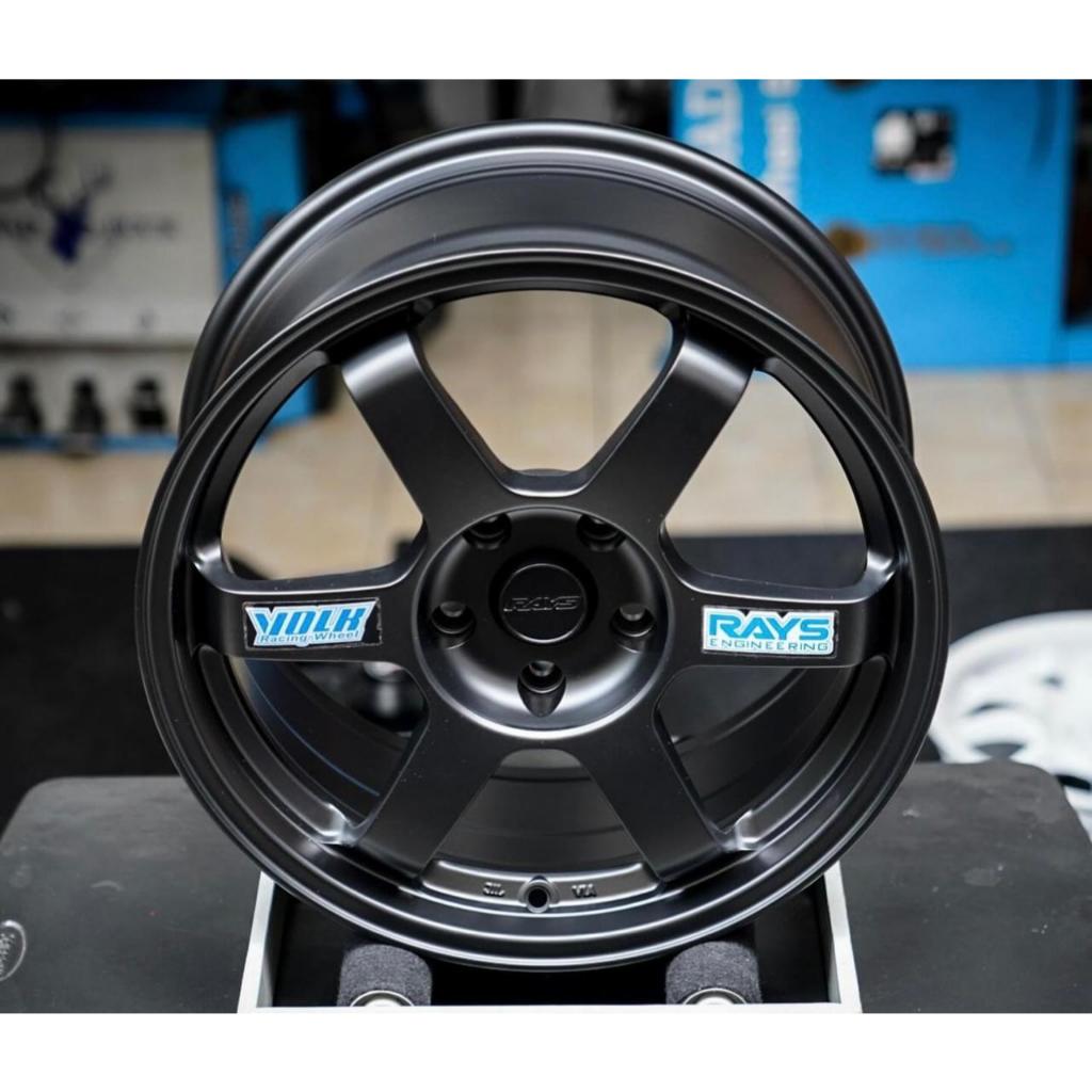VELG VOLKRAYS TE37 OG R17 PCD 5x114 LEBAR 8 ET 40 WARNA MATTE BLACK - VELG MOBIL TIE ROD WHEELS