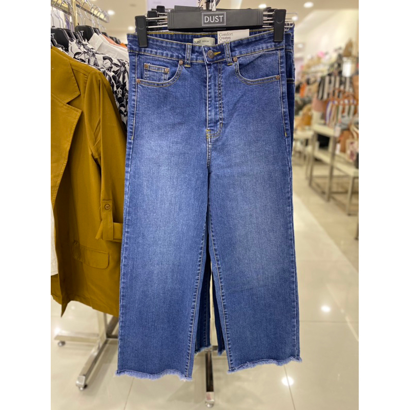 Celana jeans kulot rawis merk DUST ori dari MATAHARI