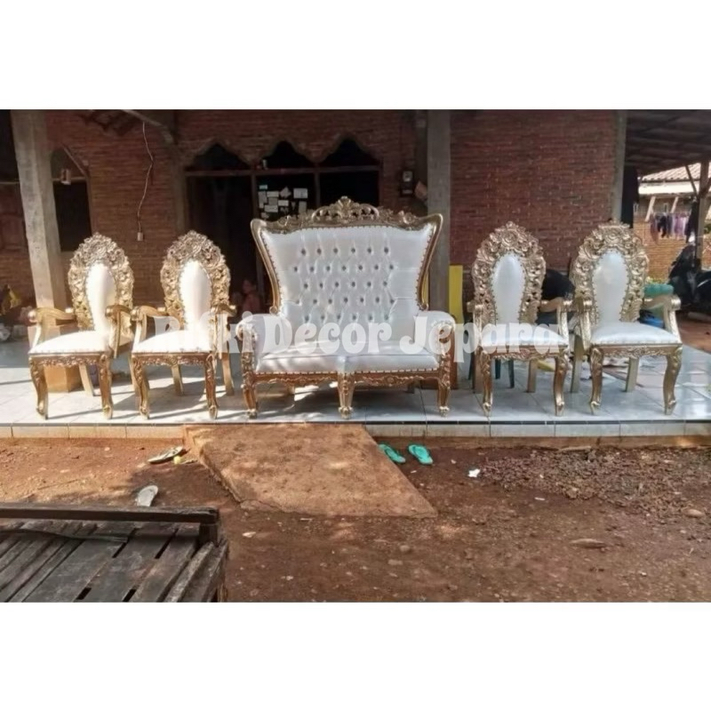 kursi pelaminan syahrini / kursi pelaminan ukir / kursi pelaminan jati / kursi pelaminan wayang / ku