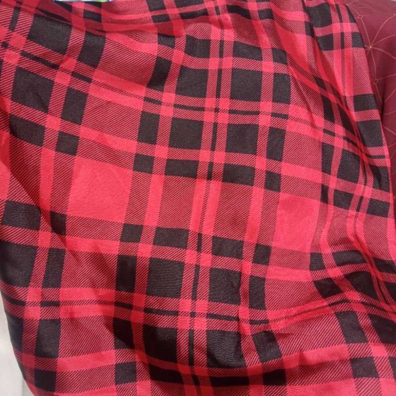 Kain - Kain Satin Silk Motif Kotak Import - Kain Satin Silk - Kain Meteran Ela | Harga Per Setengah 