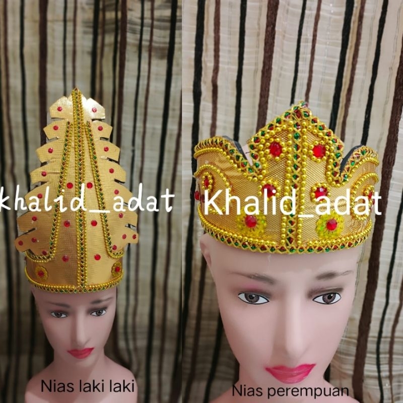 Nias sepasang - kepala adat nias- sunting nias