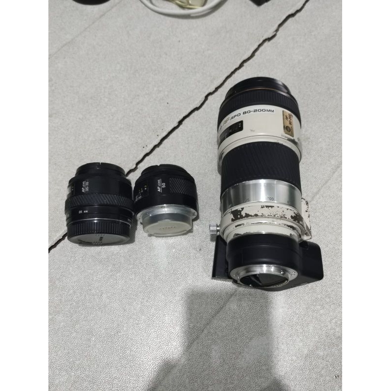 Lensa Minolta 80-200mm f2.8, Minolta 50mm f1.7, Minolta 35-70mm F4, adapter LaE4