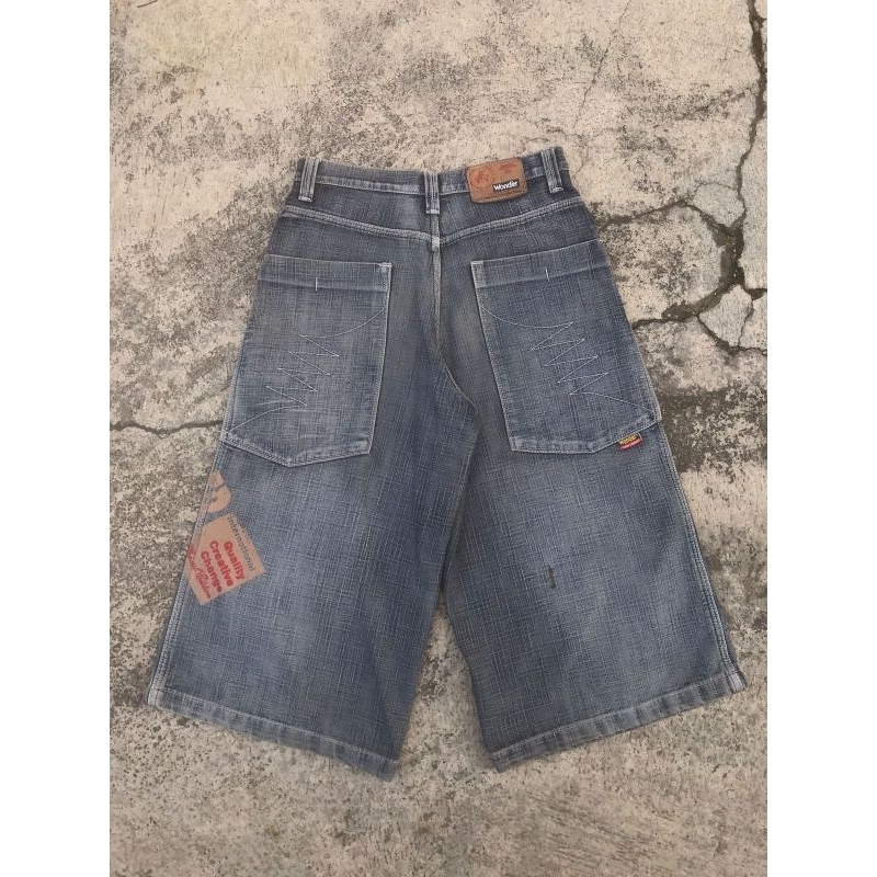 Jorts y2k wonder