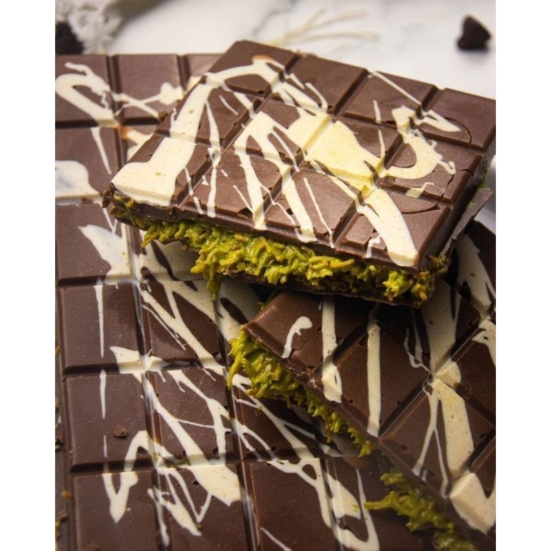 

DUPE COKLAT DUBAI PISTACHIO KUNAFA