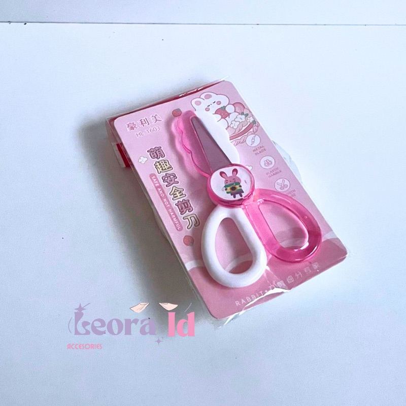 

Leora - Gunting Mini Anak | Gunting Kecil Sekolah | Gunting Anak | Gunting Kertas | Gunting Karakter | Gunting Sekolah