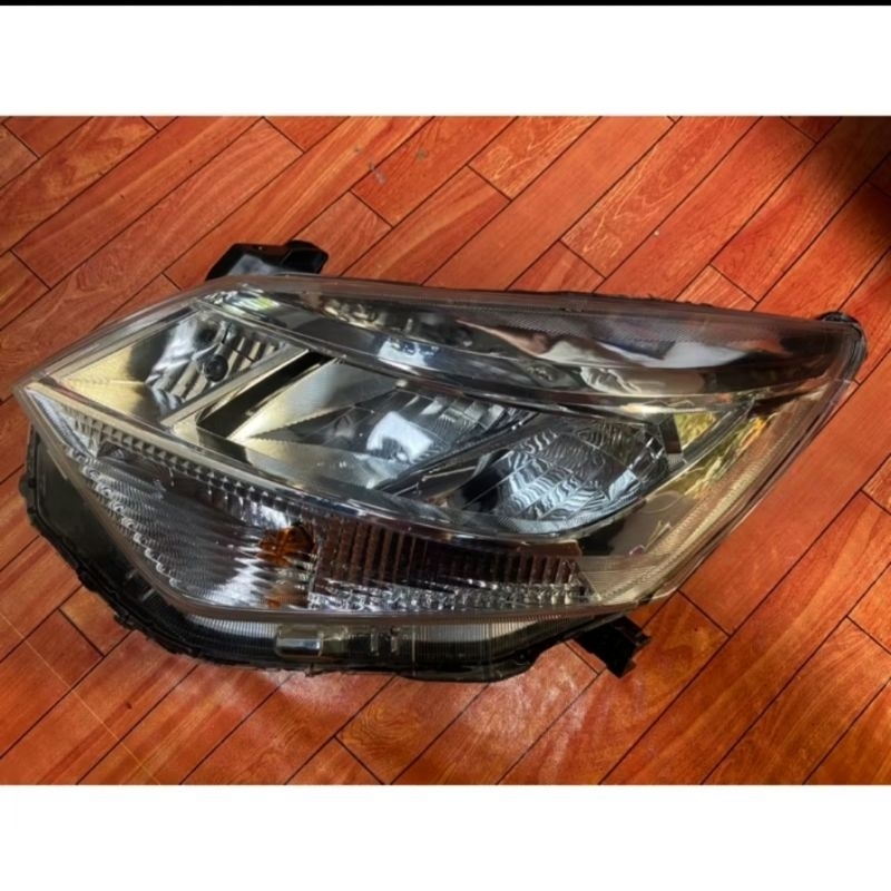 Headlamp Reflektor Lampu Depan Daihatsu Sigra / Calya ( LED ) Facelift Sebelah Kiri Tahun 2019 - 202