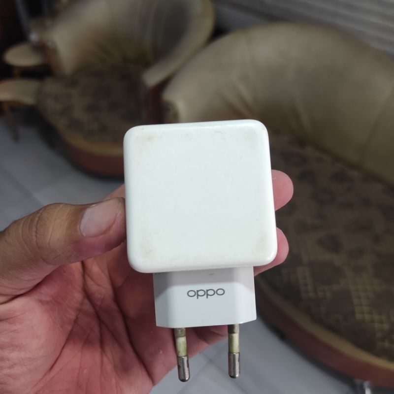 adaptor oppo vooc 20 watt original copotan hp ( second)