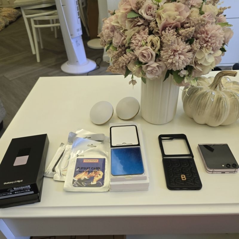 (PRELOVED) SAMSUNG GALAXY ZFLIP5 LAVENDER 8GB|256GB, GARANSI 2TH, BERSERTA PASUKANNYA