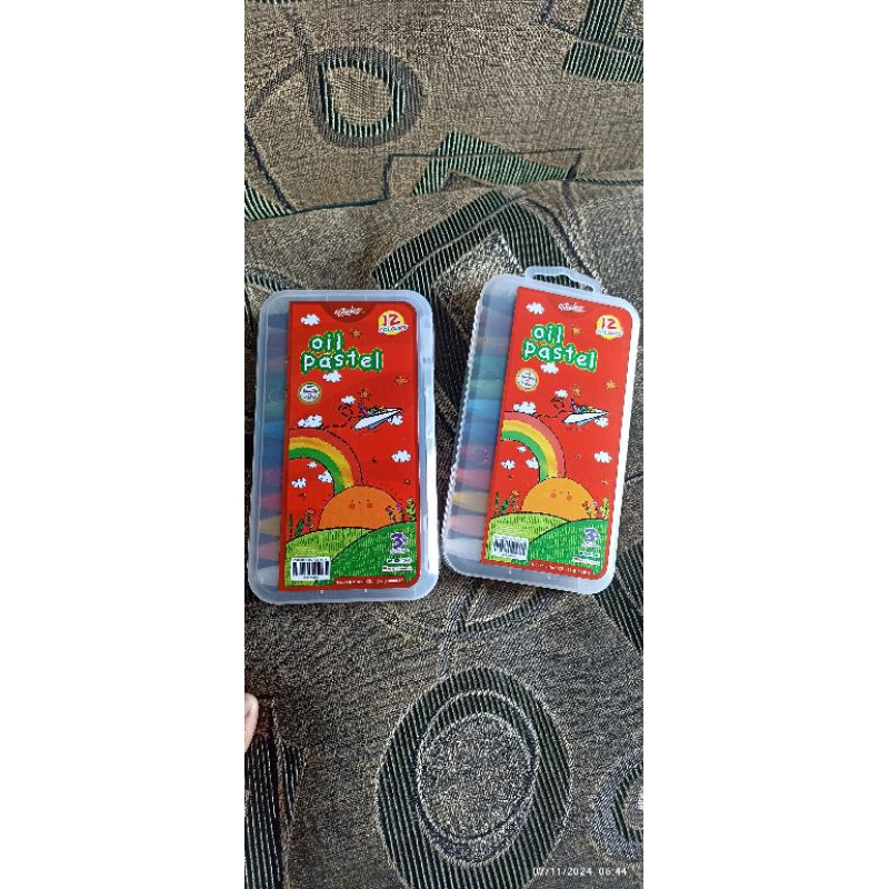 

crayon oil pastel estudee 12 warna