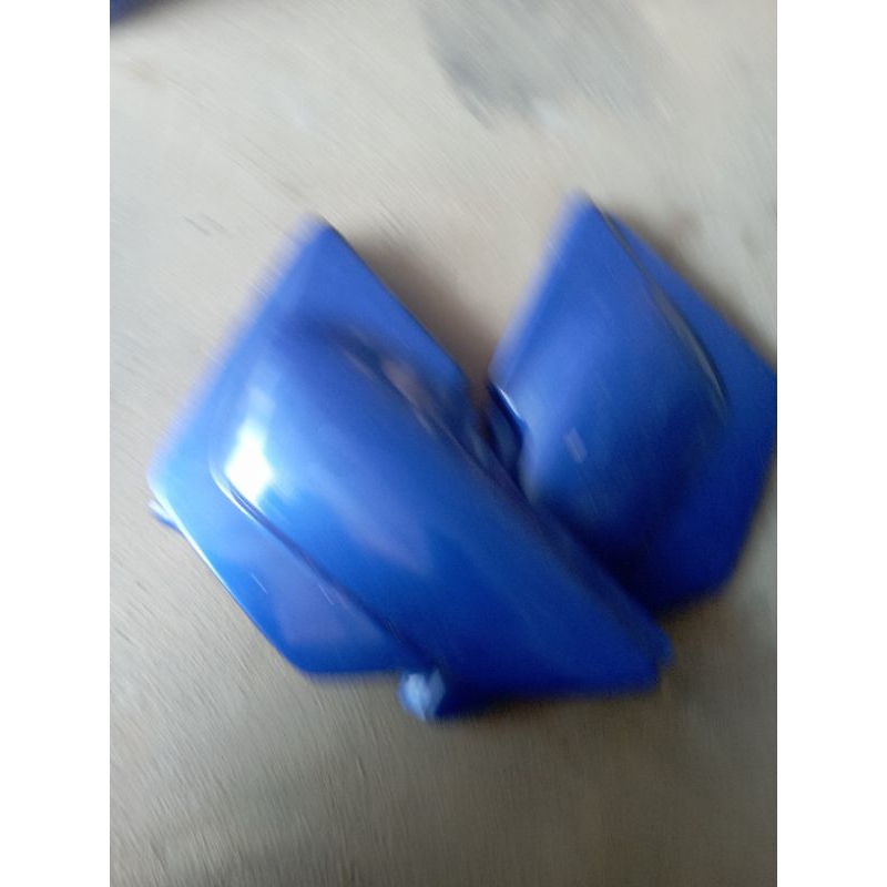 Box aki Suzuki Thunder 125 Original Biru