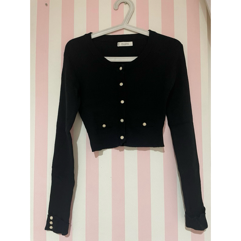 Jiwon Top black Oudre preloved